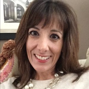 Meet your Posher, Renee